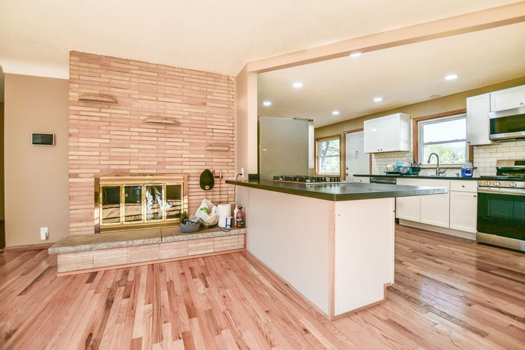1306 Hillcrest Drive NE, Fridley, MN 55432 — photo 5