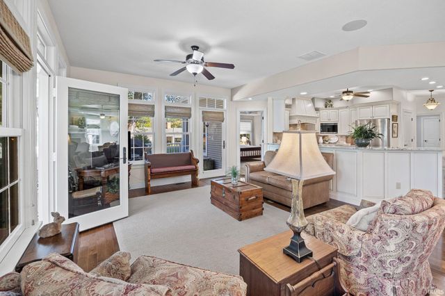 864 Commodores Circle, Lafayette, IN 47909