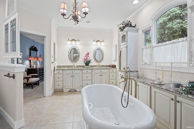 864 Commodores Circle, Lafayette, IN 47909