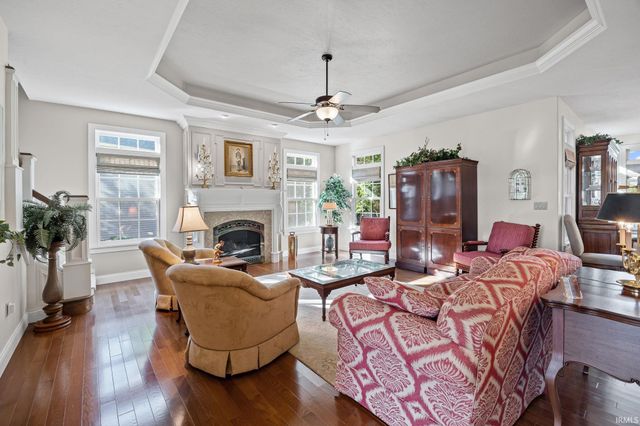 864 Commodores Circle, Lafayette, IN 47909