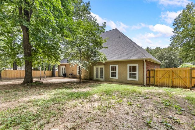 2711 Dry Branch Drive, Harrison, AR 72601