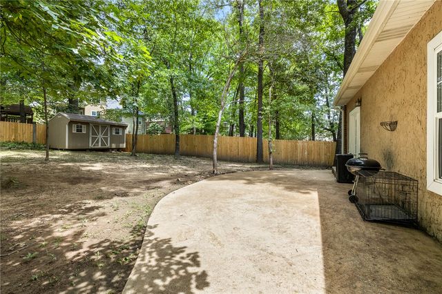 2711 Dry Branch Drive, Harrison, AR 72601