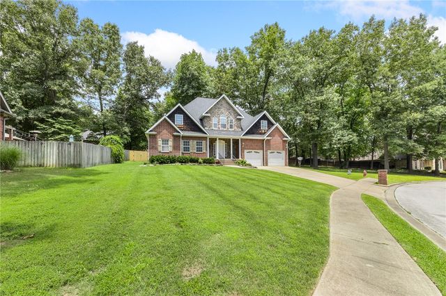 2711 Dry Branch Drive, Harrison, AR 72601