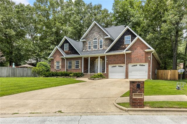 2711 Dry Branch Drive, Harrison, AR 72601