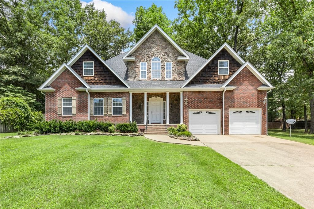 2711 Dry Branch Drive, Harrison, AR 72601