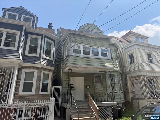 202 Ellis Avenue, Irvington, NJ 07111