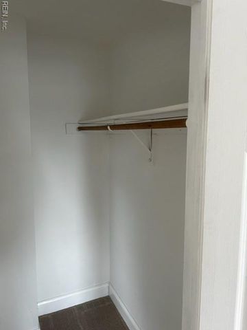 3692 Sylvan LN, Virginia Beach, VA 23453