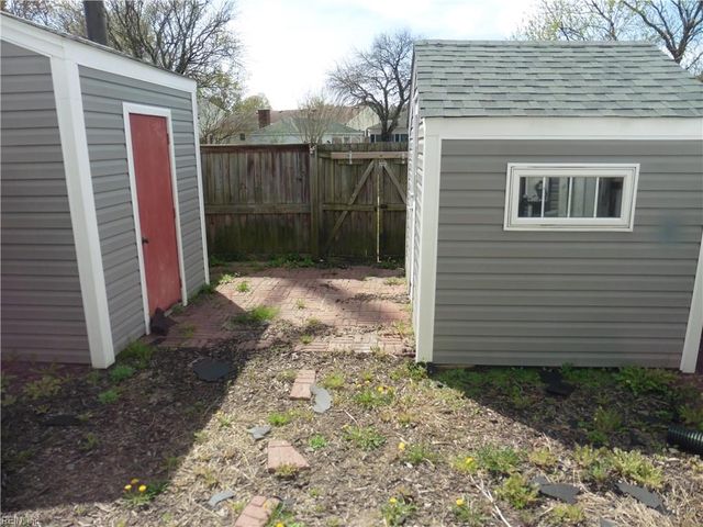 3692 Sylvan LN, Virginia Beach, VA 23453