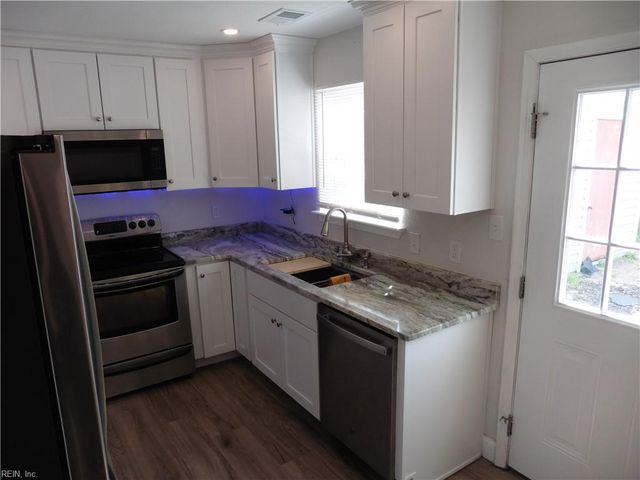 3692 Sylvan LN, Virginia Beach, VA 23453