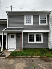 3692 Sylvan LN, Virginia Beach, VA 23453