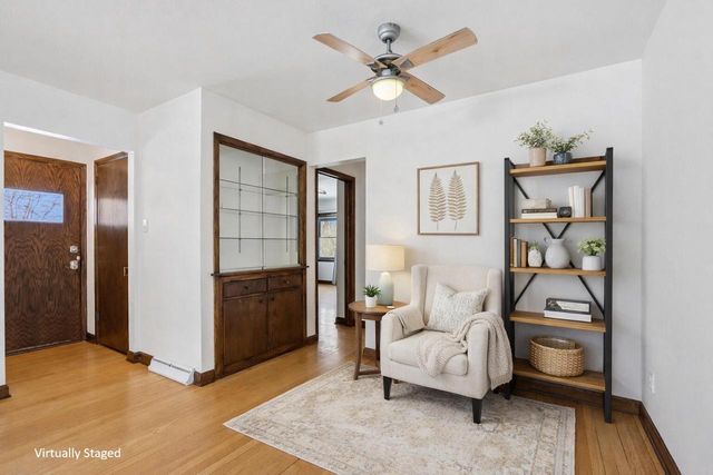 860 Anthony LANE, Brookfield, WI 53045