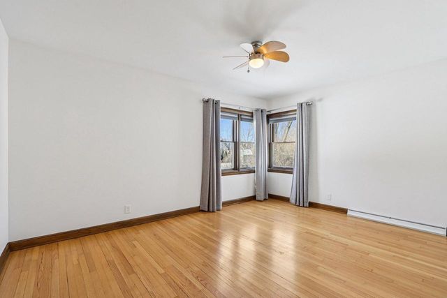 860 Anthony LANE, Brookfield, WI 53045