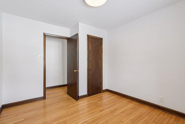 860 Anthony LANE, Brookfield, WI 53045