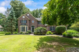 222 Bell Court, Guilderland, NY 12303