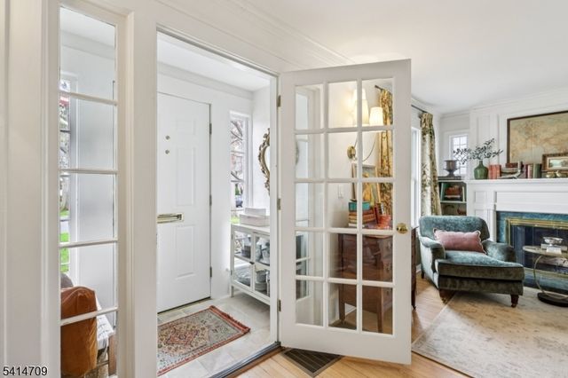 418 Colonial Ave, Westfield Town, NJ 07090