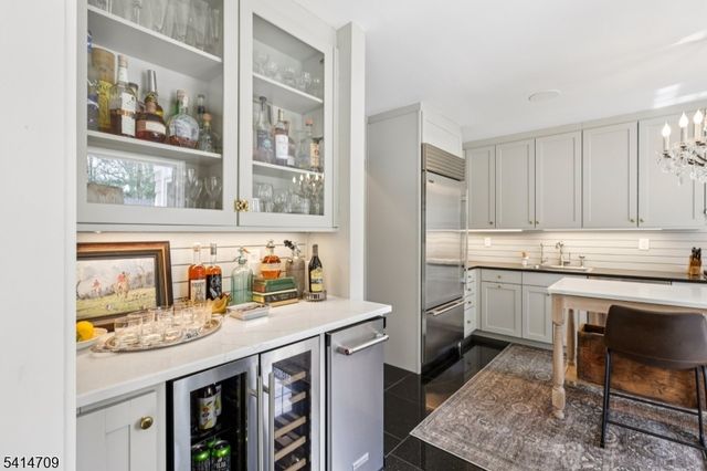 418 Colonial Ave, Westfield Town, NJ 07090