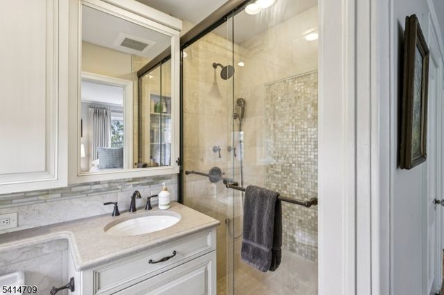 418 Colonial Ave, Westfield Town, NJ 07090