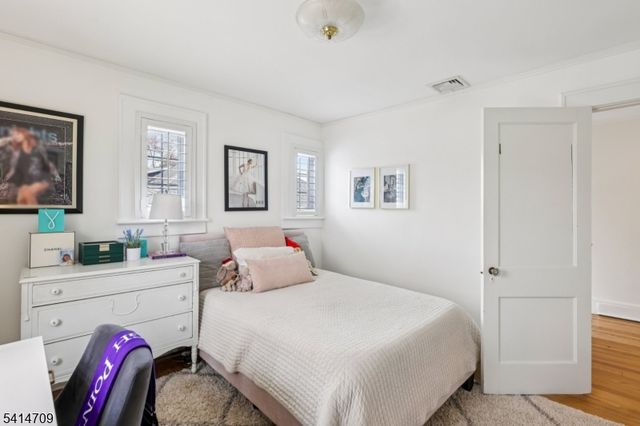 418 Colonial Ave, Westfield Town, NJ 07090