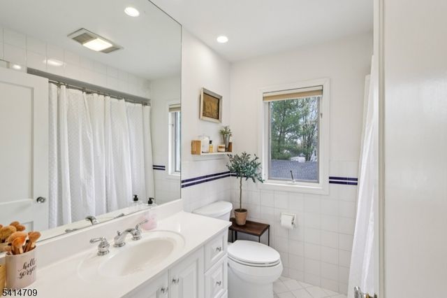 418 Colonial Ave, Westfield Town, NJ 07090