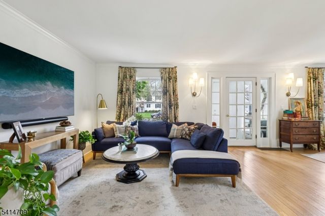 418 Colonial Ave, Westfield Town, NJ 07090