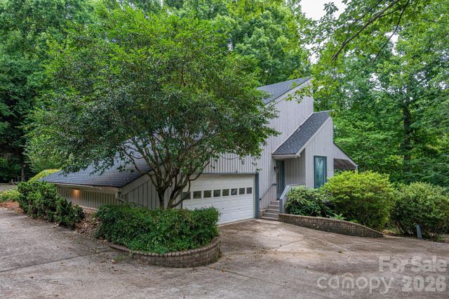 40 Catawba Ridge Road, Clover, SC 29710