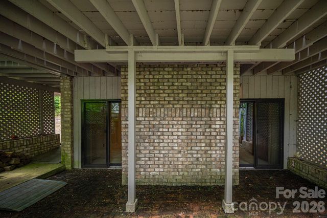40 Catawba Ridge Road, Clover, SC 29710