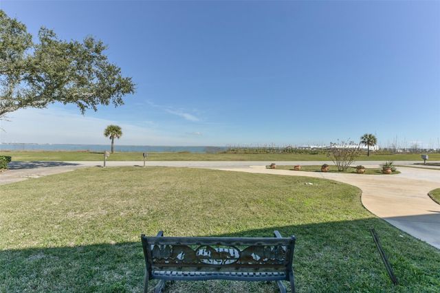 3540 Miramar Drive, Shoreacres, TX 77571