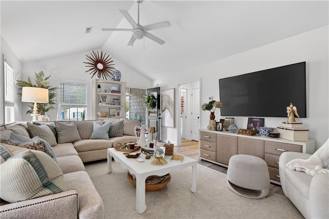 629 Rockspring Road, High Point, NC 27262