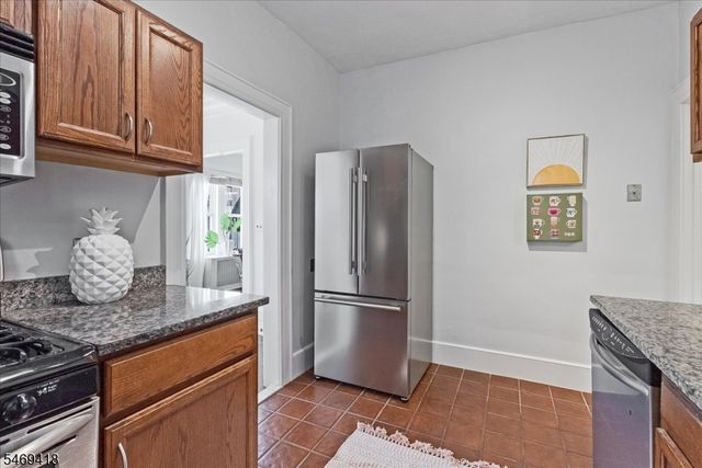 14 Forest St 102, Montclair Twp., NJ 07042