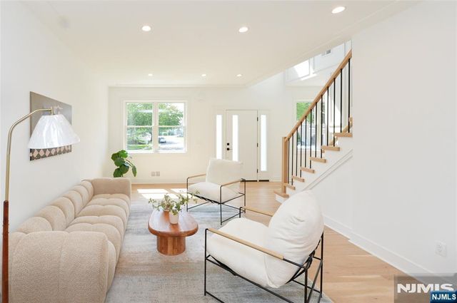 5-31 Boyd Avenue, Fair Lawn, NJ 07410