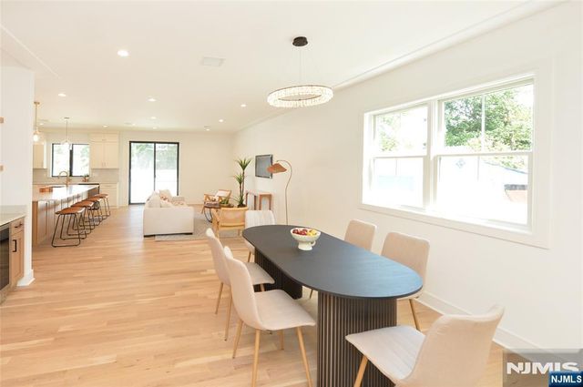 5-31 Boyd Avenue, Fair Lawn, NJ 07410