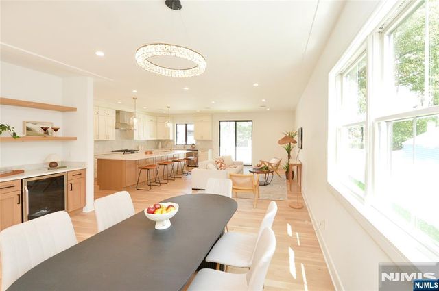 5-31 Boyd Avenue, Fair Lawn, NJ 07410