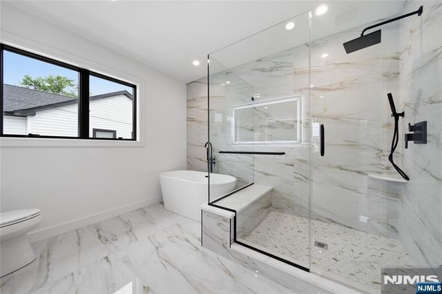 5-31 Boyd Avenue, Fair Lawn, NJ 07410