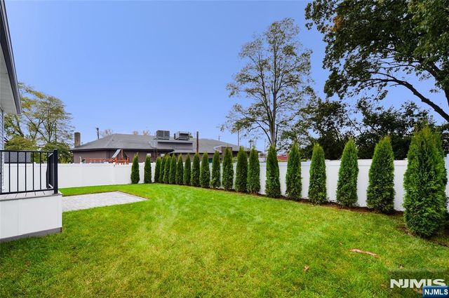 5-31 Boyd Avenue, Fair Lawn, NJ 07410