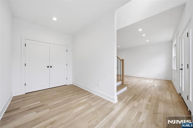 5-31 Boyd Avenue, Fair Lawn, NJ 07410