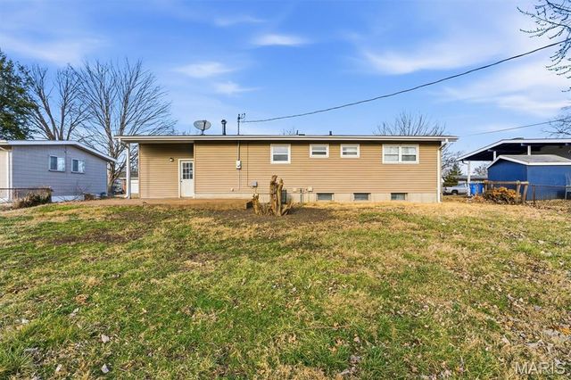 750 Blackbird Drive, Florissant, MO 63031