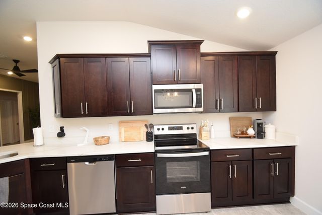 2585 Roygaris Street NW, Palm Bay, FL 32907