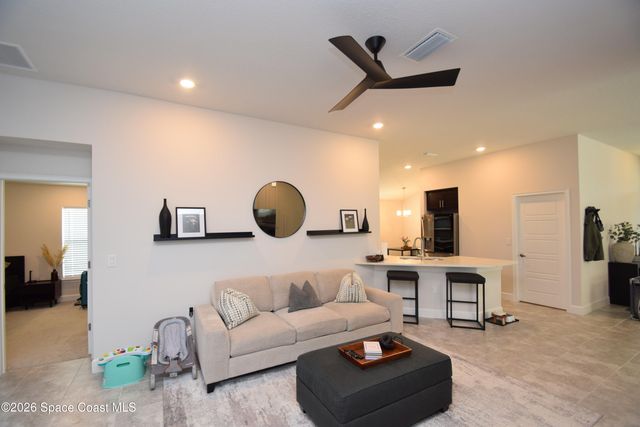 2585 Roygaris Street NW, Palm Bay, FL 32907