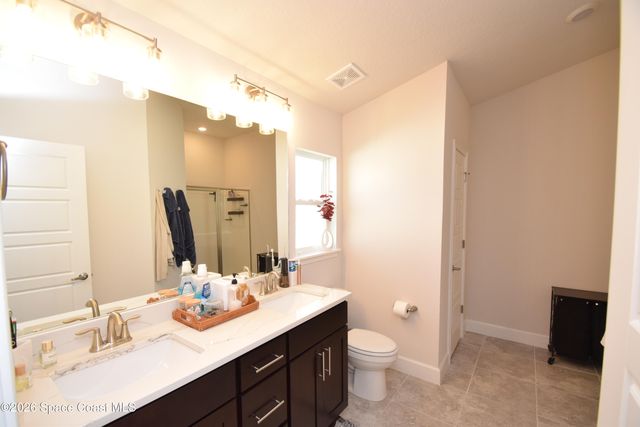 2585 Roygaris Street NW, Palm Bay, FL 32907