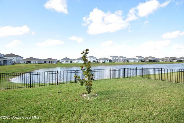 2585 Roygaris Street NW, Palm Bay, FL 32907