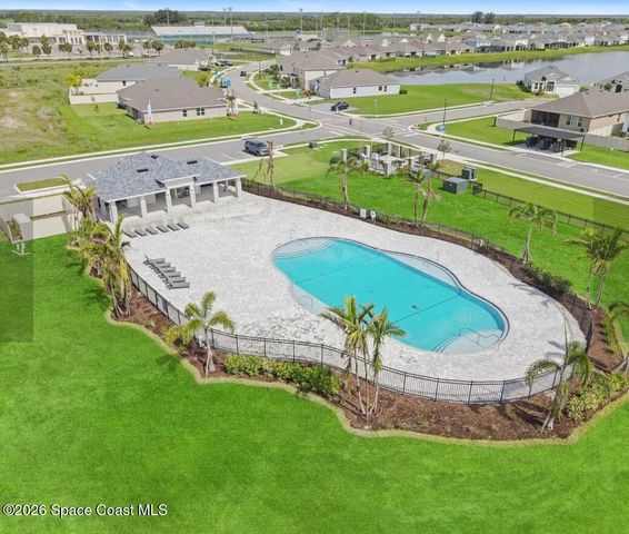 2585 Roygaris Street NW, Palm Bay, FL 32907