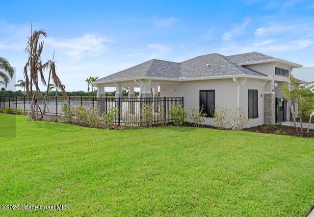 2585 Roygaris Street NW, Palm Bay, FL 32907