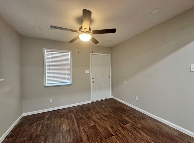 4603 Castle Avenue, Bryan, TX 77808