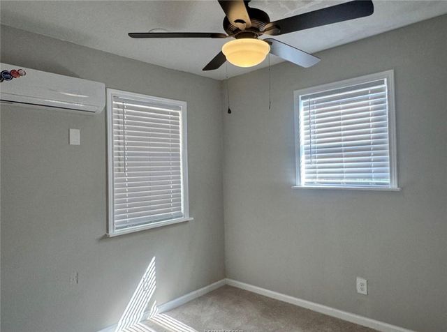 4603 Castle Avenue, Bryan, TX 77808