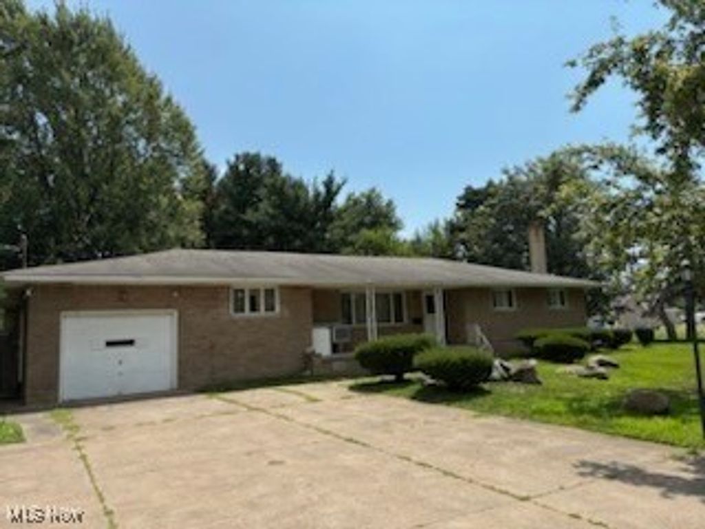 5514 Detroit Road, Sheffield Village, OH 44035
