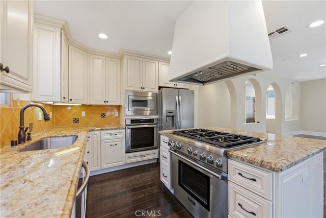 1918 Harriman Lane, Redondo Beach, CA 90278
