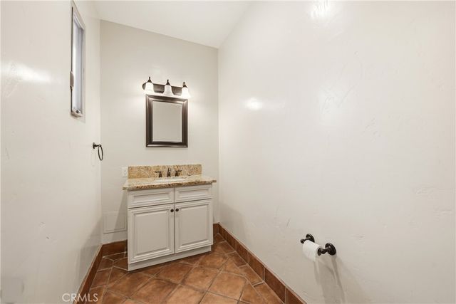 1918 Harriman Lane, Redondo Beach, CA 90278