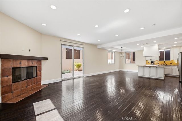 1918 Harriman Lane, Redondo Beach, CA 90278