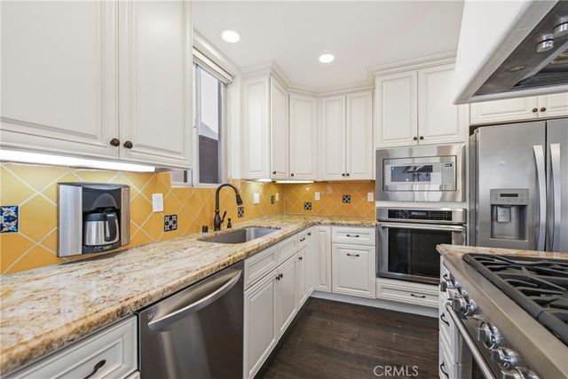1918 Harriman Lane, Redondo Beach, CA 90278