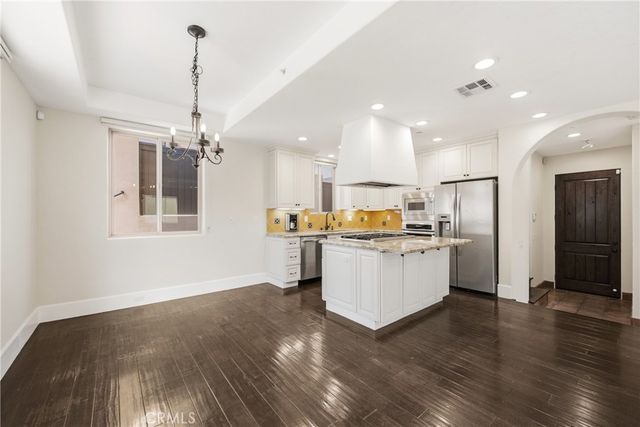 1918 Harriman Lane, Redondo Beach, CA 90278
